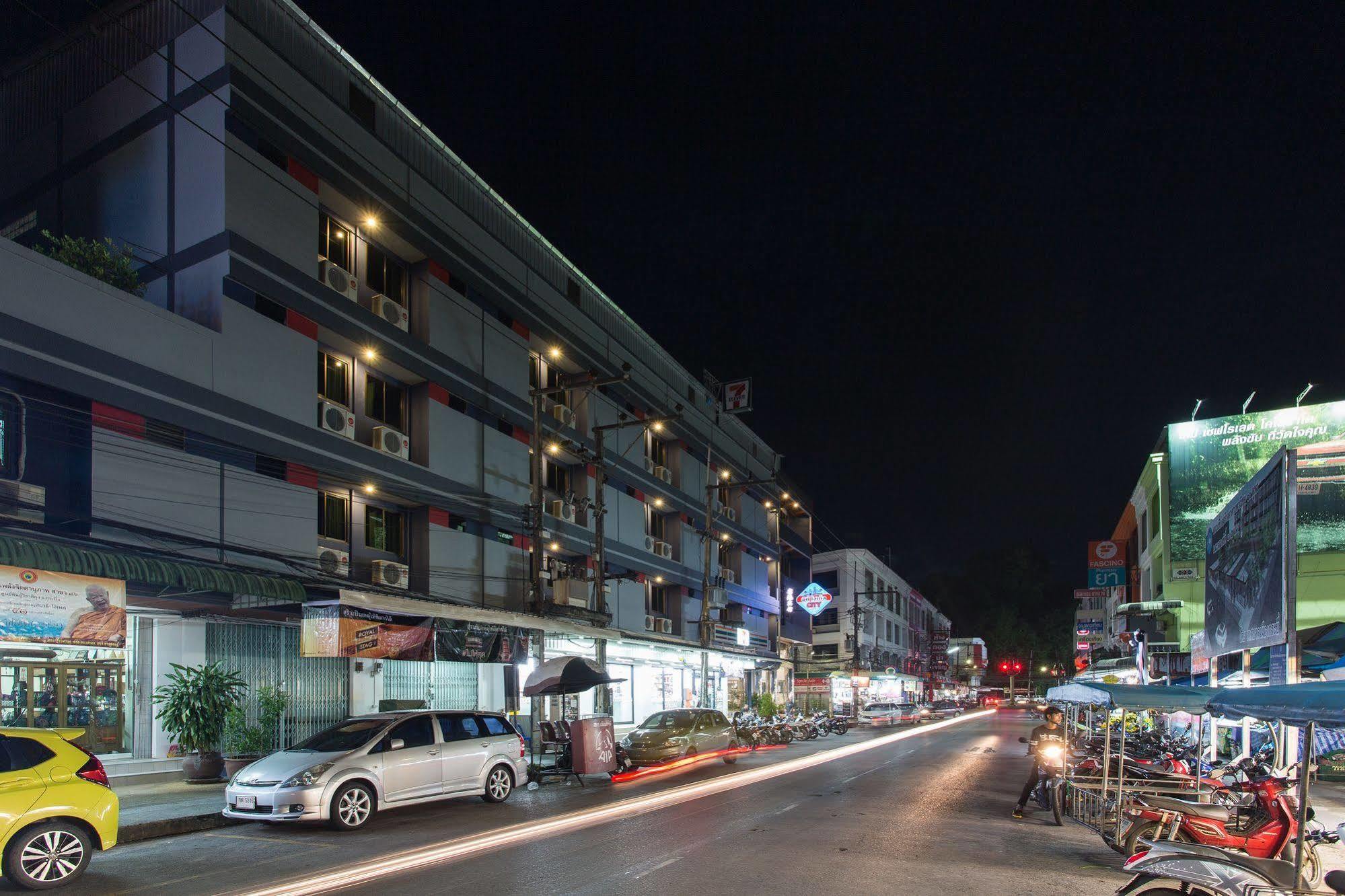 فندق سيتي كرابي Krabi town المظهر الخارجي الصورة